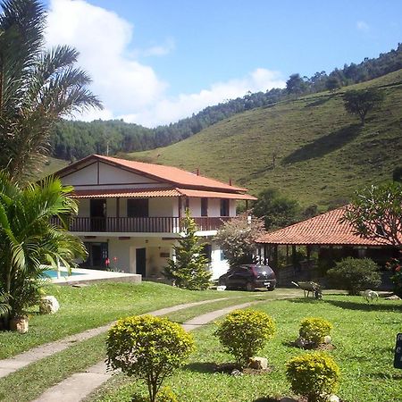 Fazenda Hotel Alvorada Santos Dumont Buitenkant foto